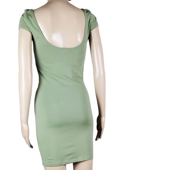 NWT Guess Moss Green Bodycon Dress - Picture 2 of 6